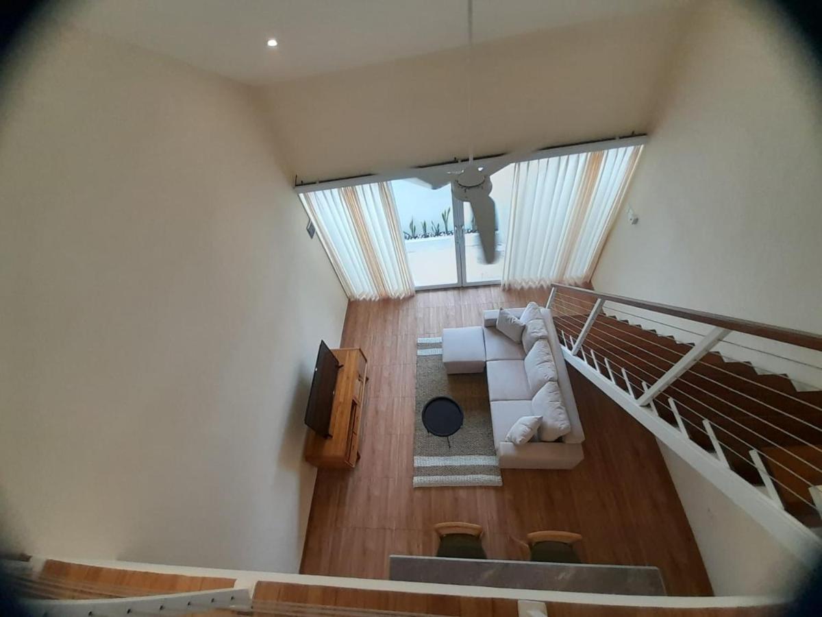 Lotus Lofts Seminyak Apartment Bagian luar foto
